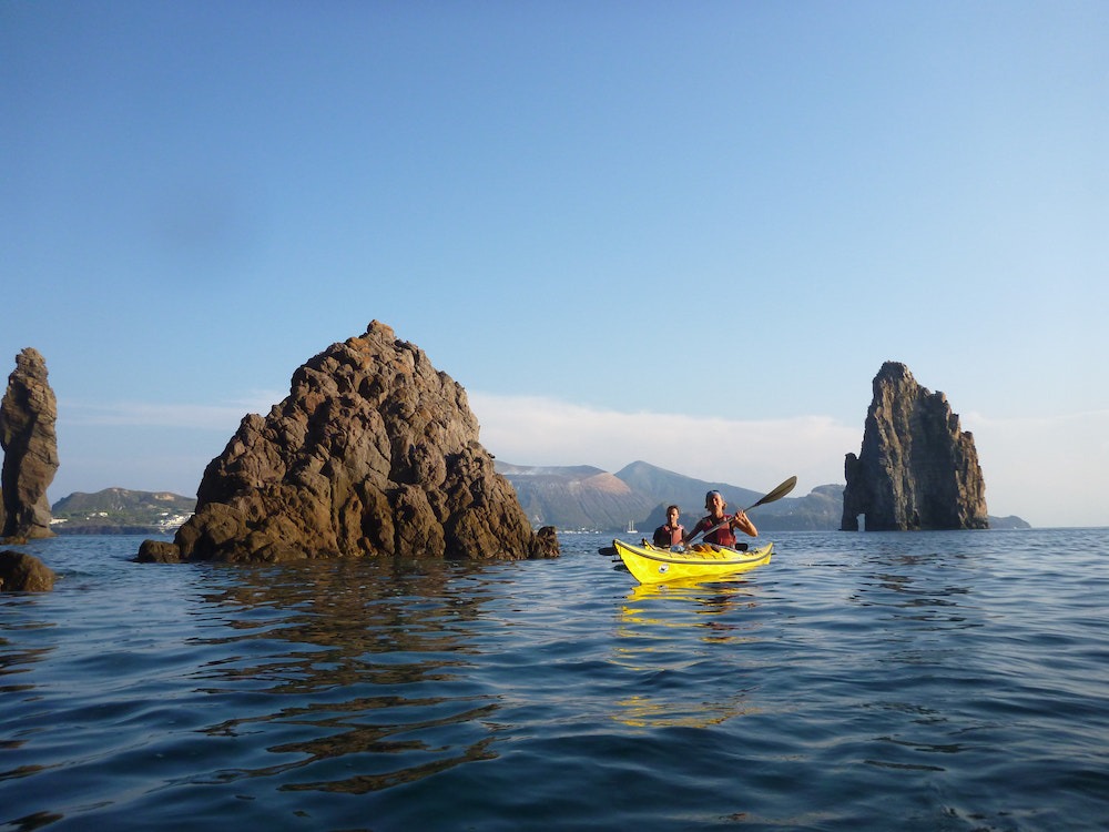 sicilyinkayak sea kayak isole eolie 1